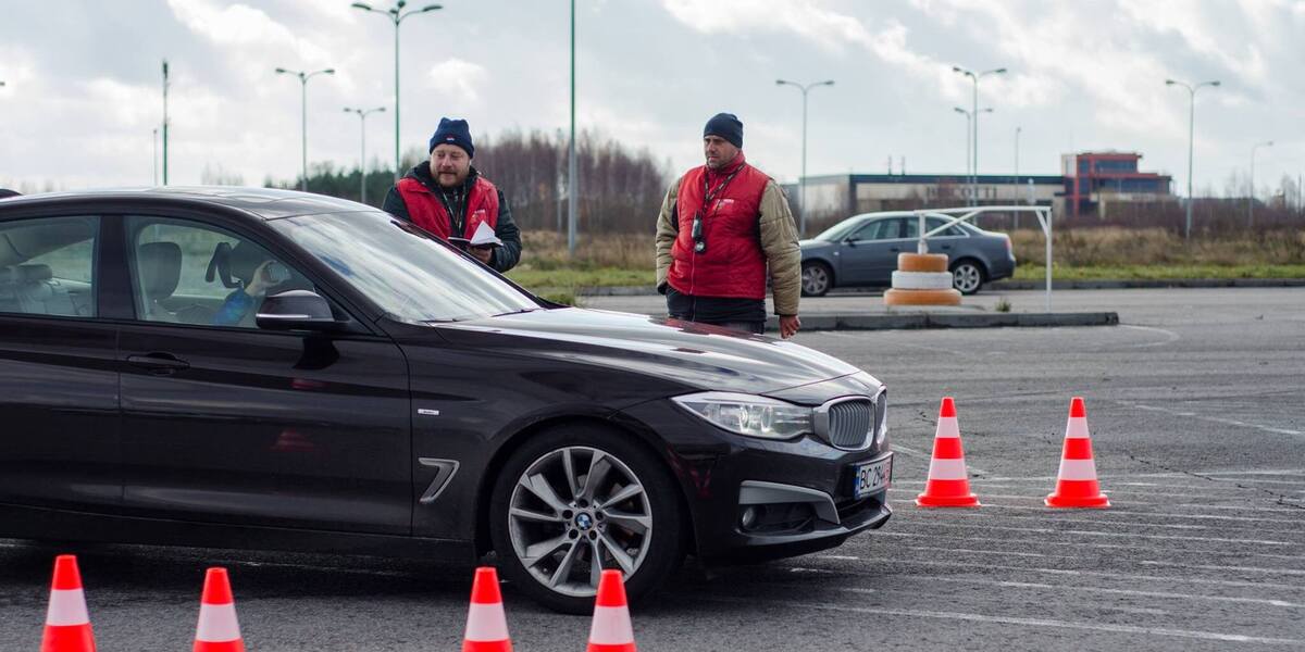 Початковий курс в автошколі REGA