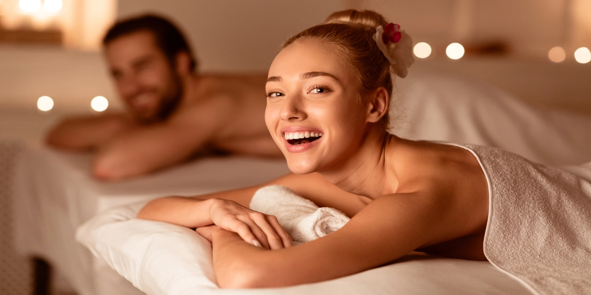 SPA в темряві для двох