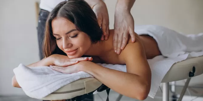 Relax-масаж із аромамаслами 