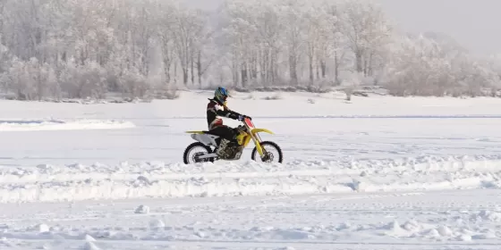 Навчання їзди на ендуро 