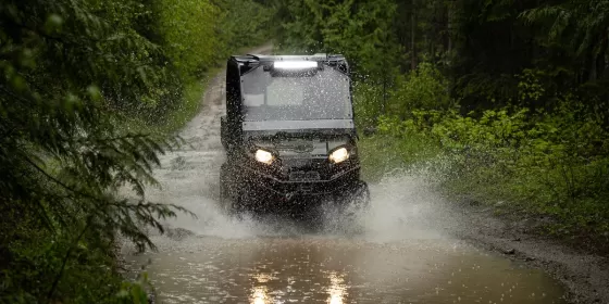 Екстрим на всюдиході для компанії